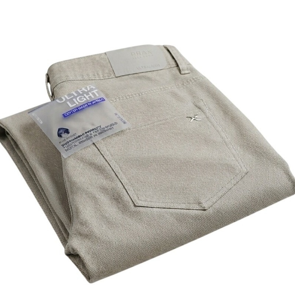 NWT Brax Ultralight Cadiz Straight Fit Pants Men's Size 40x34 Beach Tan Sand